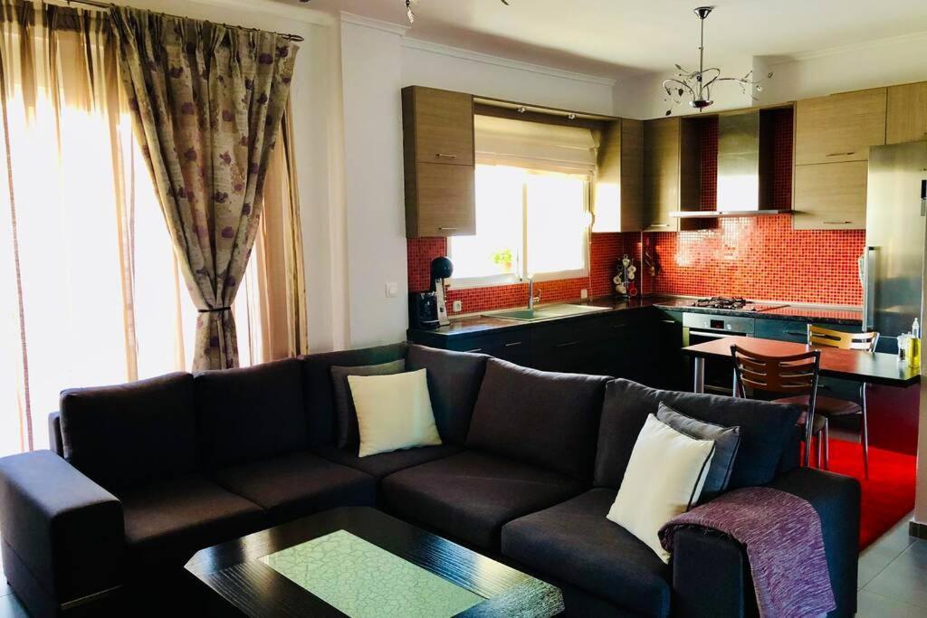 Family Apartment In Greece Каландра Экстерьер фото